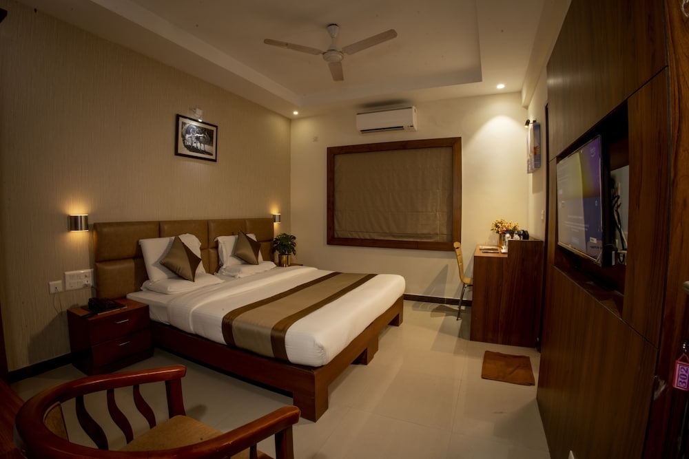 metro plaza hotel by rak rooms
