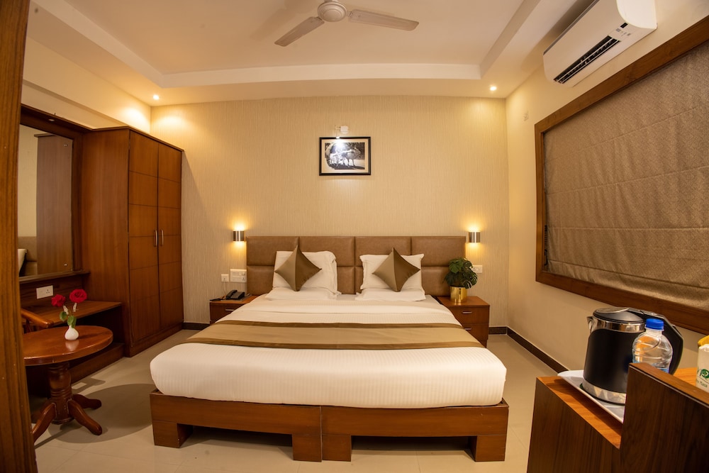 metro plaza hotel by rak rooms