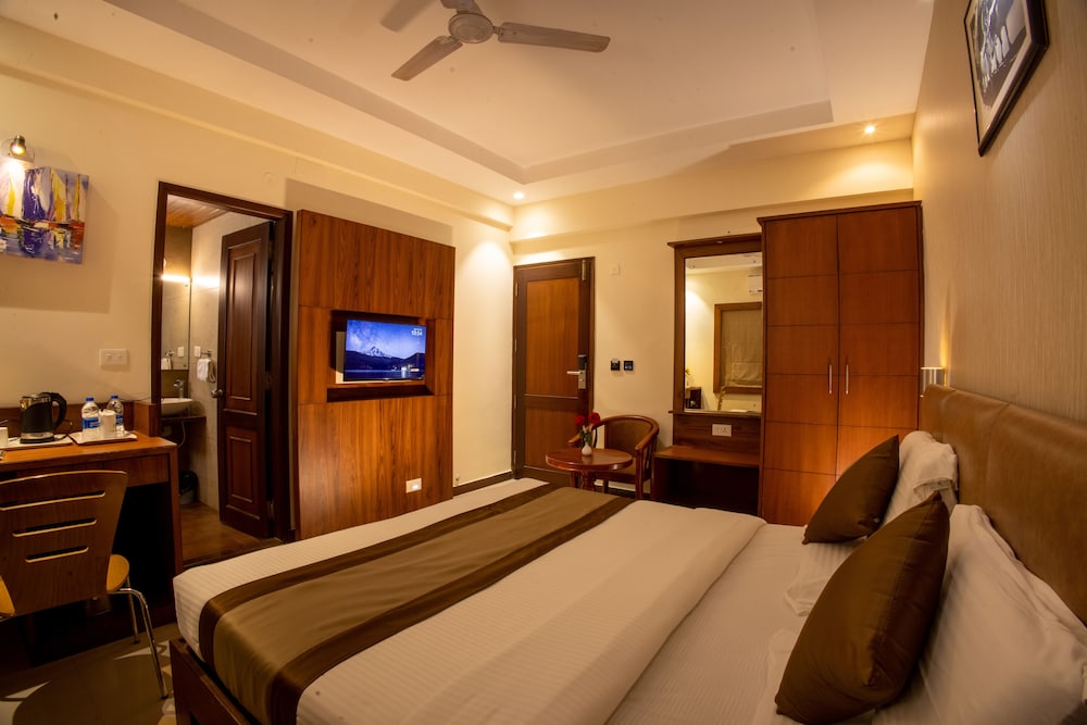 metro plaza hotel by rak rooms