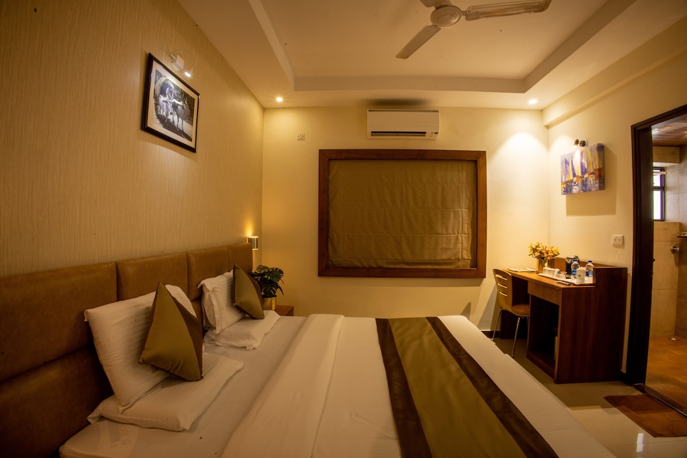 metro plaza hotel by rak rooms