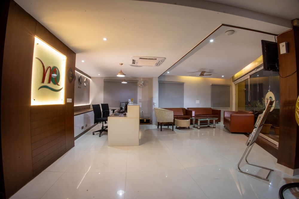 metro plaza hotel by rak rooms