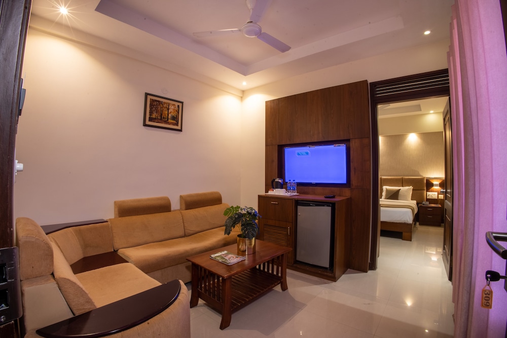 metro plaza hotel by rak rooms