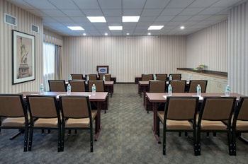 hampton inn ny jfk