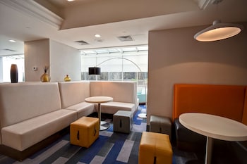 hampton inn ny jfk
