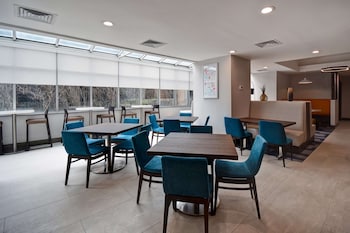 hampton inn ny jfk