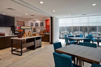hampton inn ny jfk