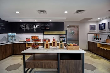 hampton inn ny jfk