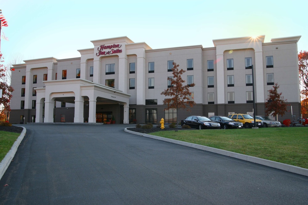 hampton inn and suites jamestown