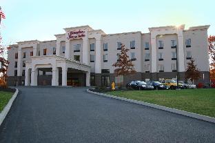 hampton inn and suites jamestown