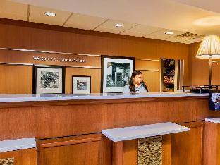 hampton inn and suites jamestown
