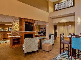 hampton inn and suites jamestown
