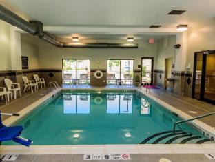 hampton inn and suites jamestown