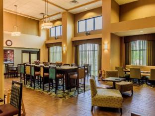 hampton inn and suites jamestown
