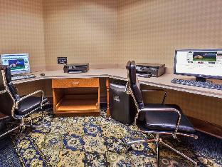 hampton inn and suites jamestown