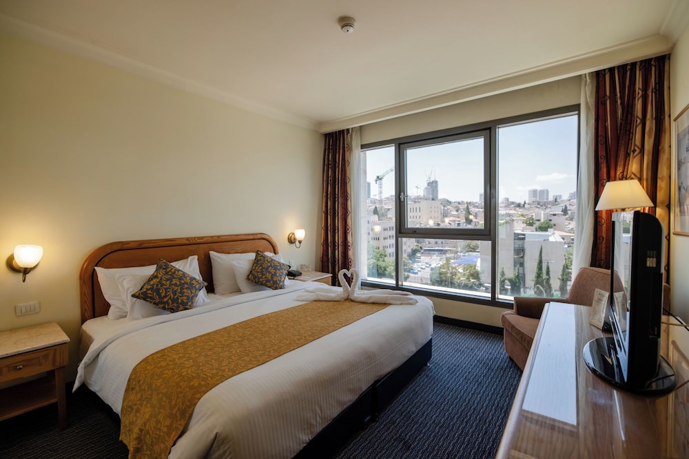 grand court jerusalem