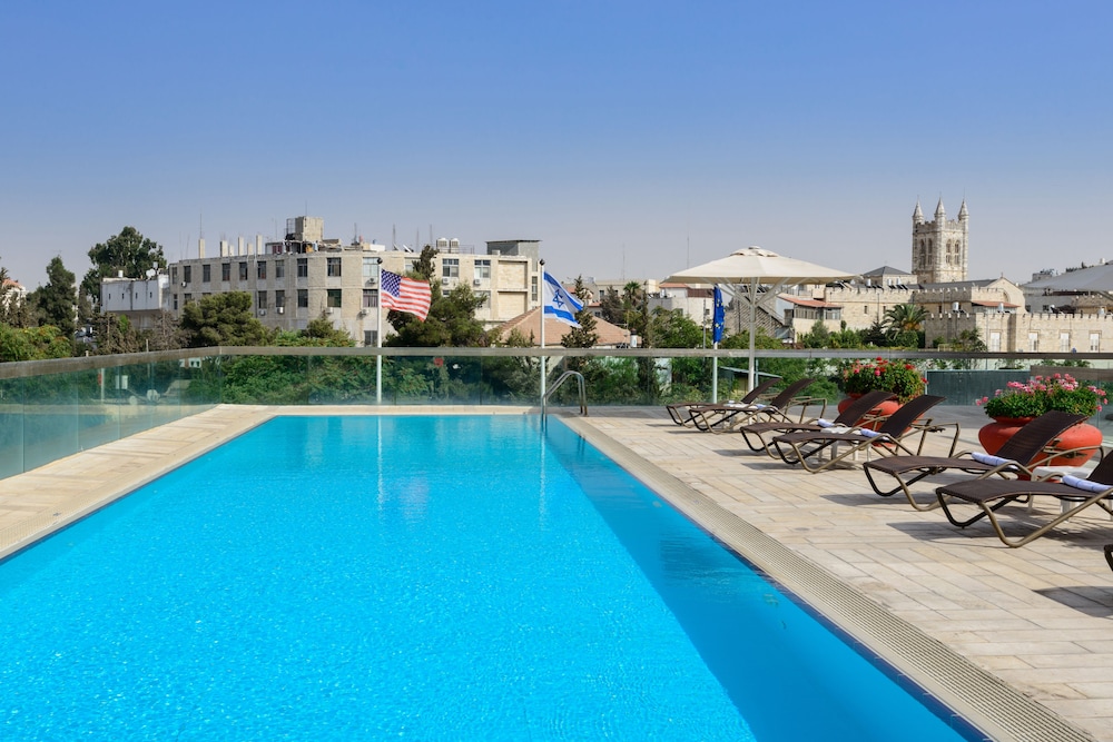 grand court jerusalem