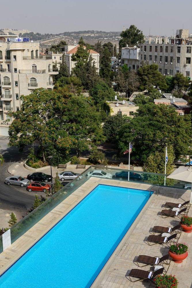 grand court jerusalem