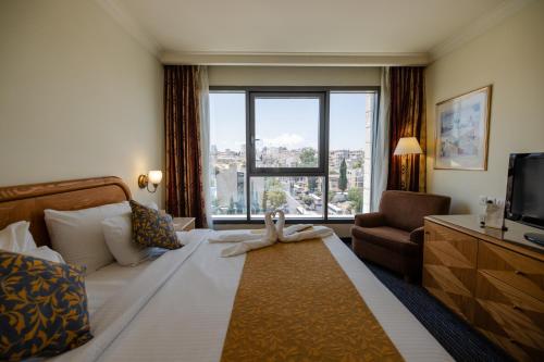 grand court jerusalem