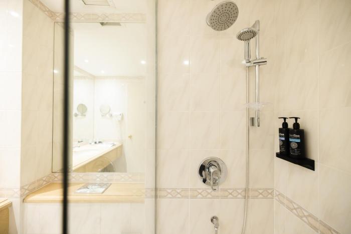 grand court jerusalem