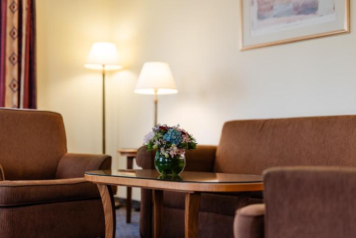 grand court jerusalem