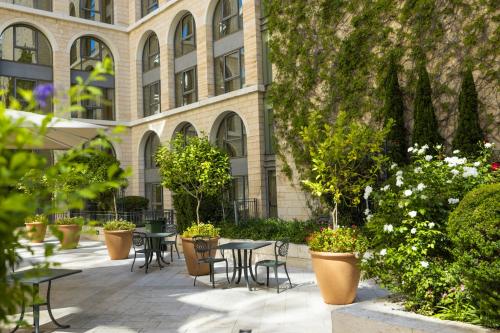 grand court jerusalem