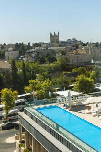 grand court jerusalem