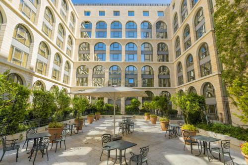 grand court jerusalem