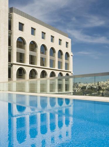 grand court jerusalem