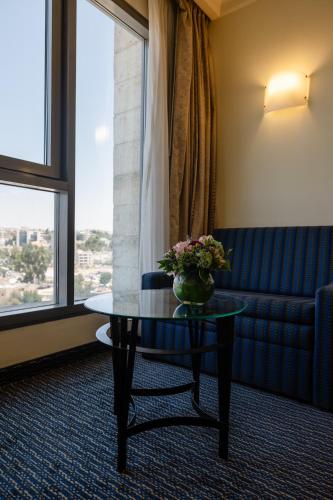 grand court jerusalem