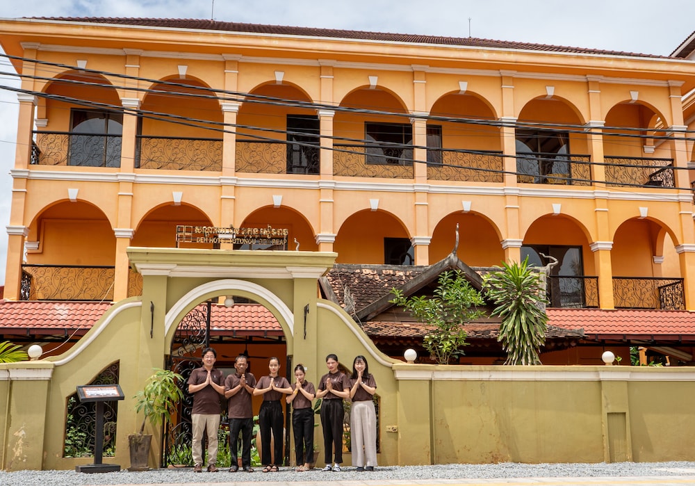 den hotel totonou siem reap