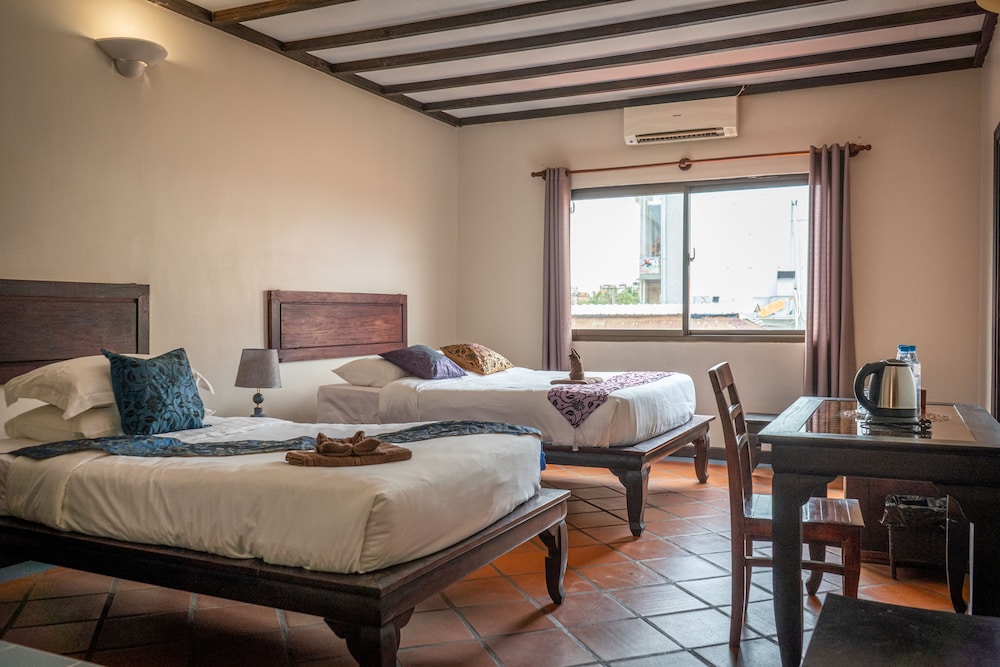 den hotel totonou siem reap