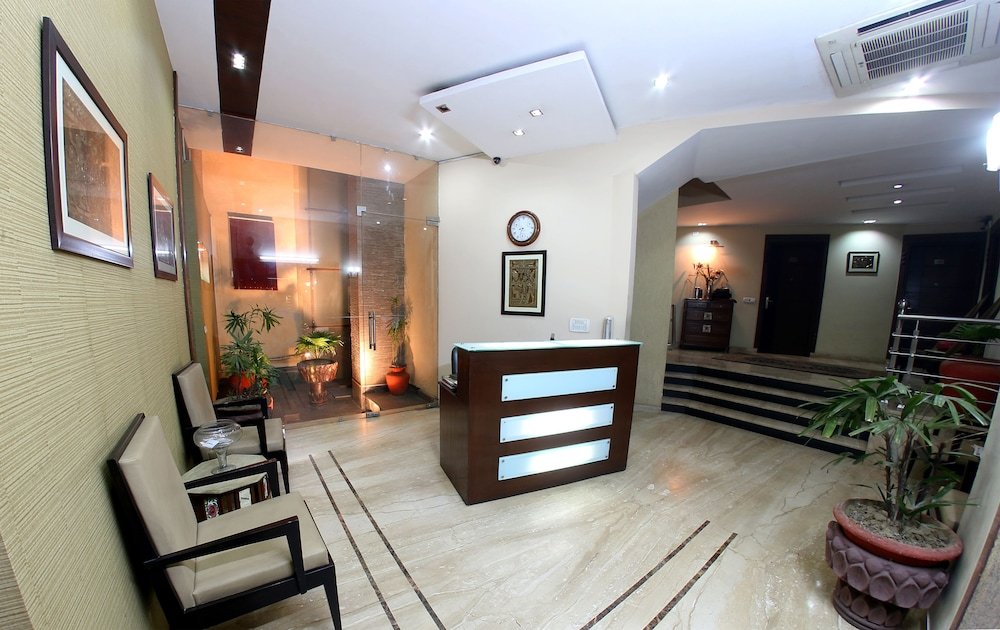 Enkay Residency M Block,Gurugram>>Delhi,3 star