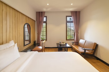 brick house dalat hotel