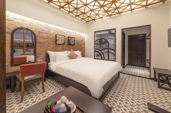 brick house dalat hotel