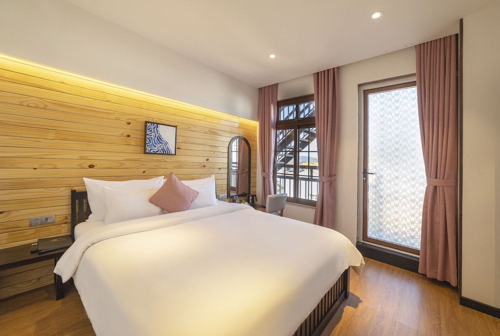 brick house dalat hotel