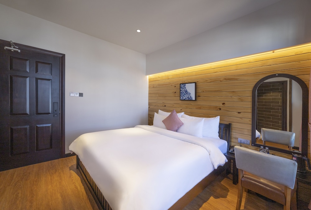 brick house dalat hotel