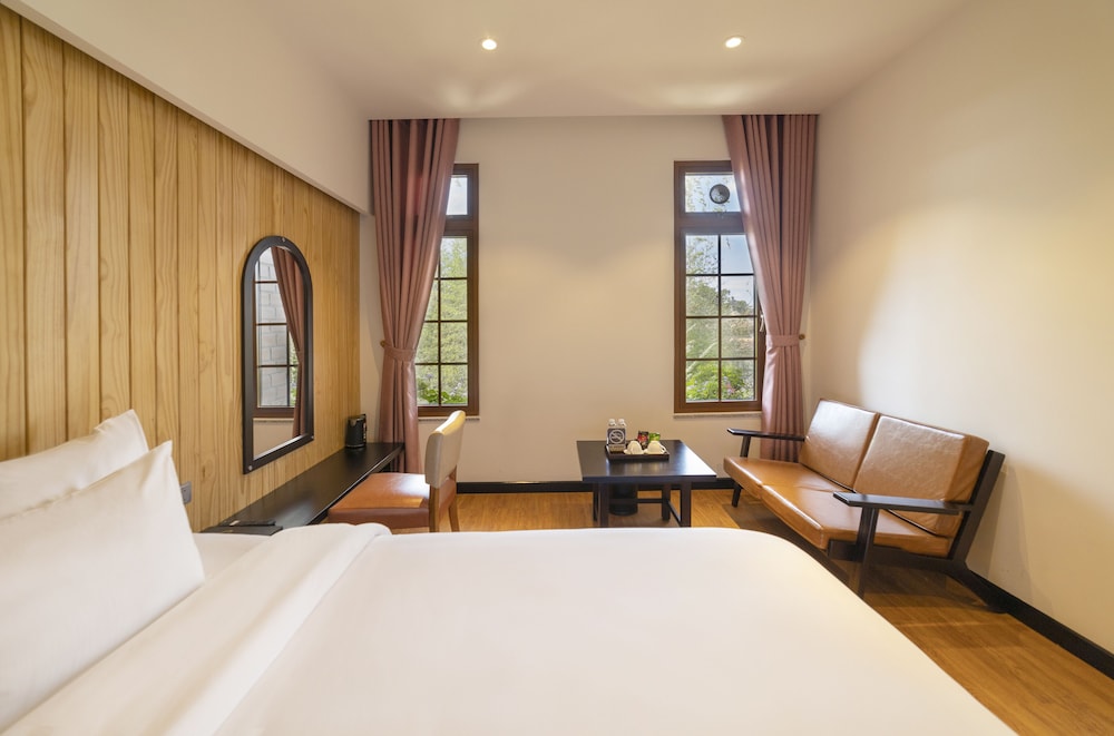 brick house dalat hotel