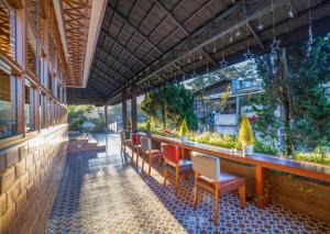 brick house dalat hotel