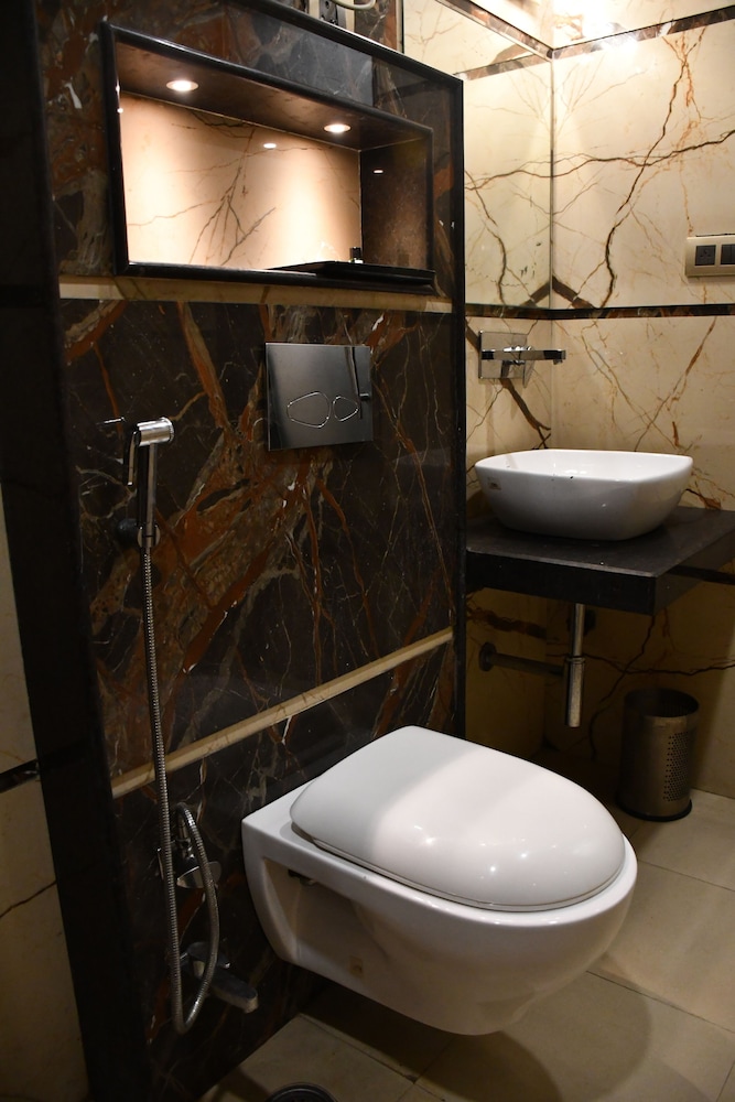 hotel vibharaj palace