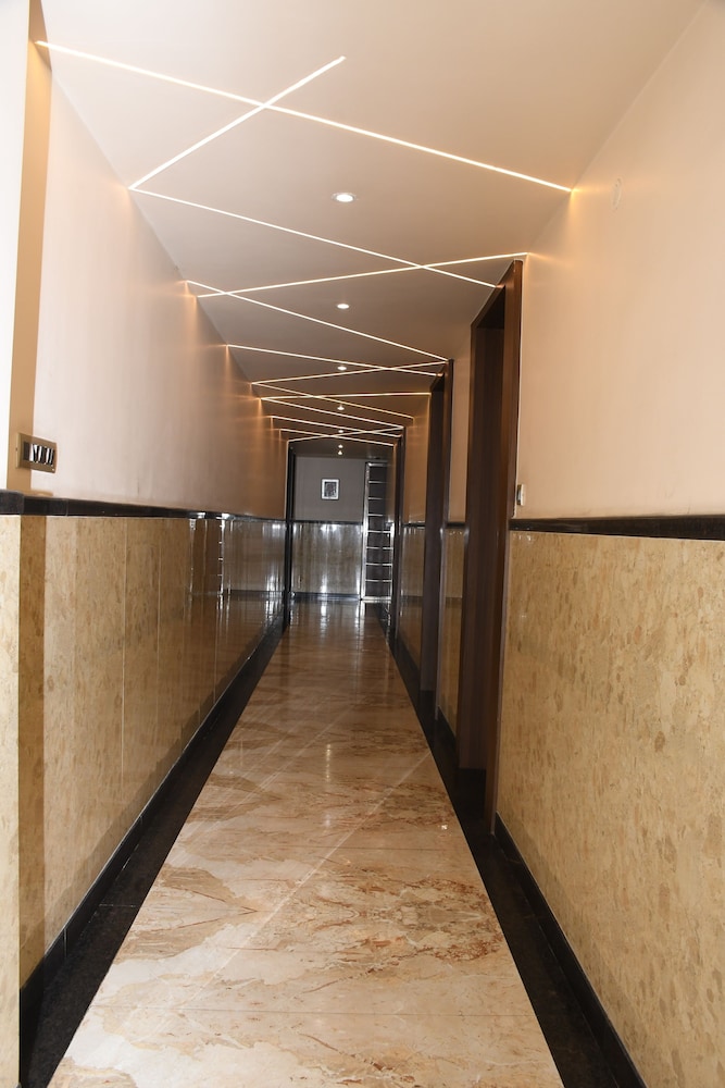 hotel vibharaj palace