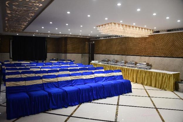 hotel vibharaj palace