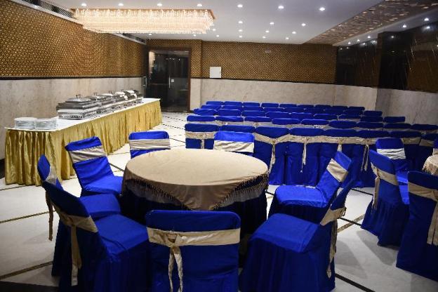 hotel vibharaj palace