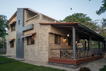 dulwich park view panchgani ama stays and trails