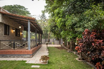 Dulwich Park View, Panchgani - Amã Stays & Trails,India>>Mahabaleshwar,3 star