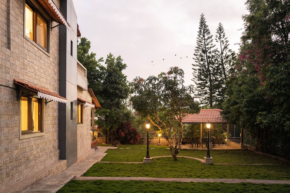 dulwich park view panchgani ama stays and trails