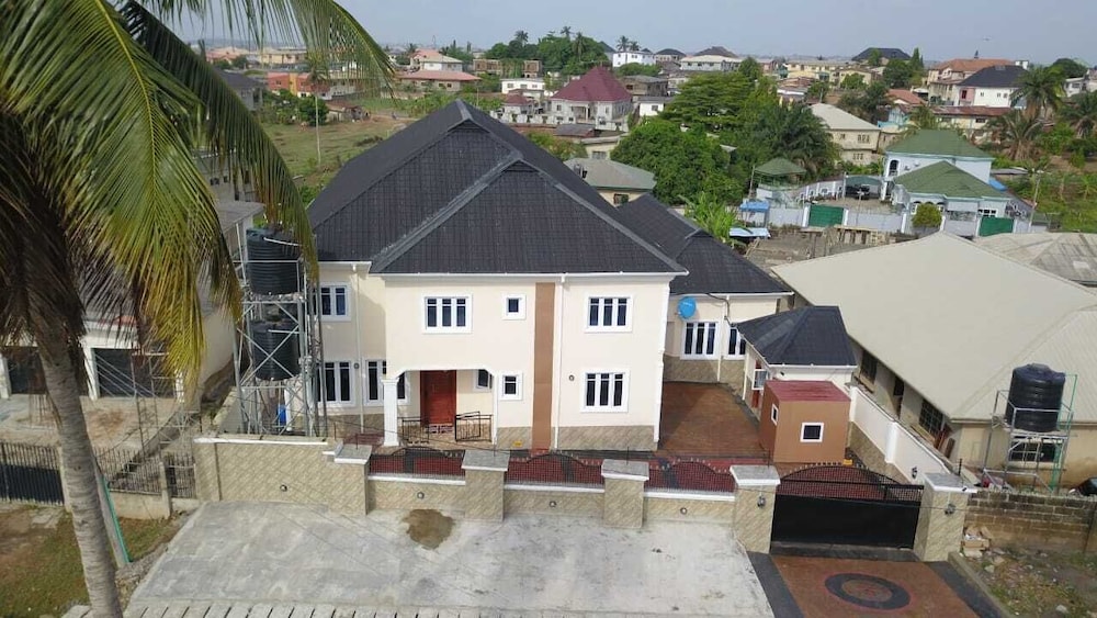 geza luxury apartment