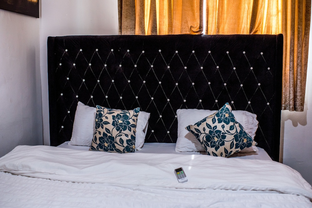 geza luxury apartment