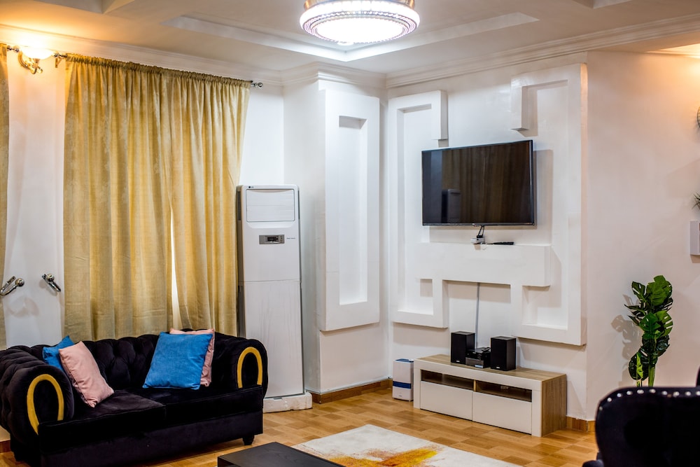 geza luxury apartment