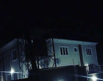 geza luxury apartment