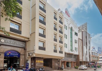 Hotel Balwas,Near Delhi Gate, Surat,3 star